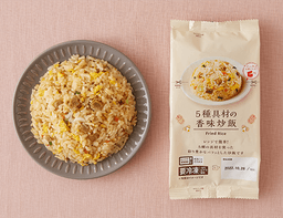 ローソンセレクトの5種具材の香味炒飯