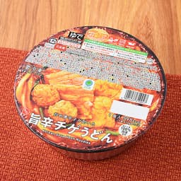 ファミリーマートの炒め唐辛子が効いた旨辛チゲうどん