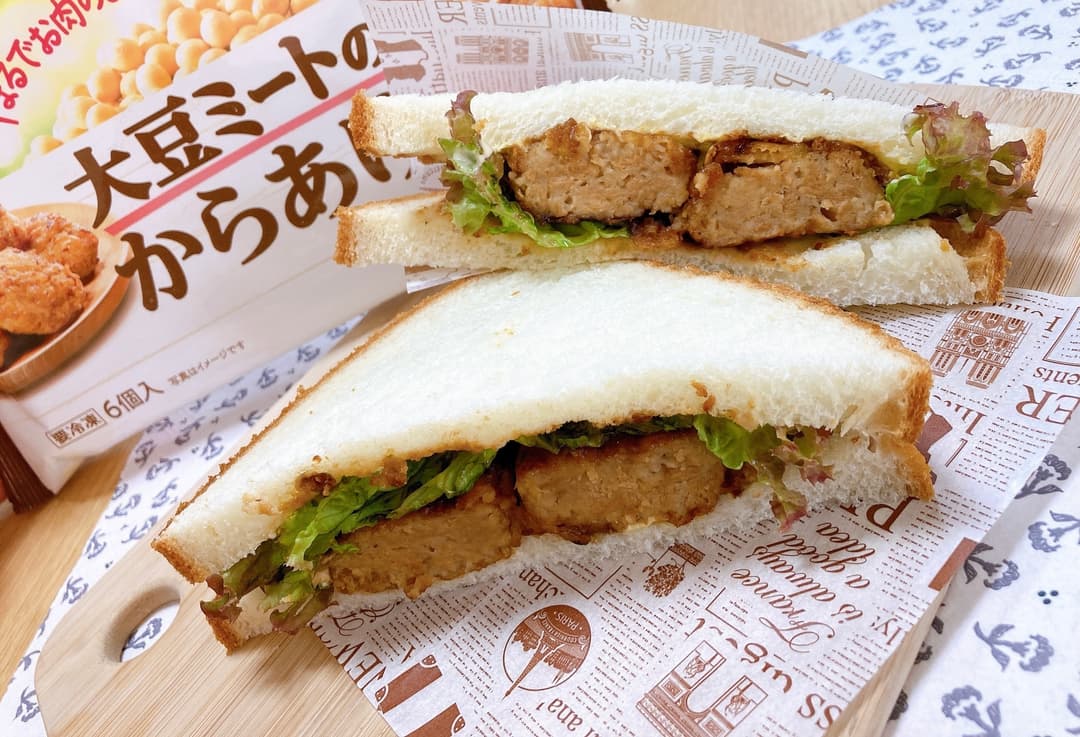 大豆ミートからあげの照り焼きサンドの完成写真