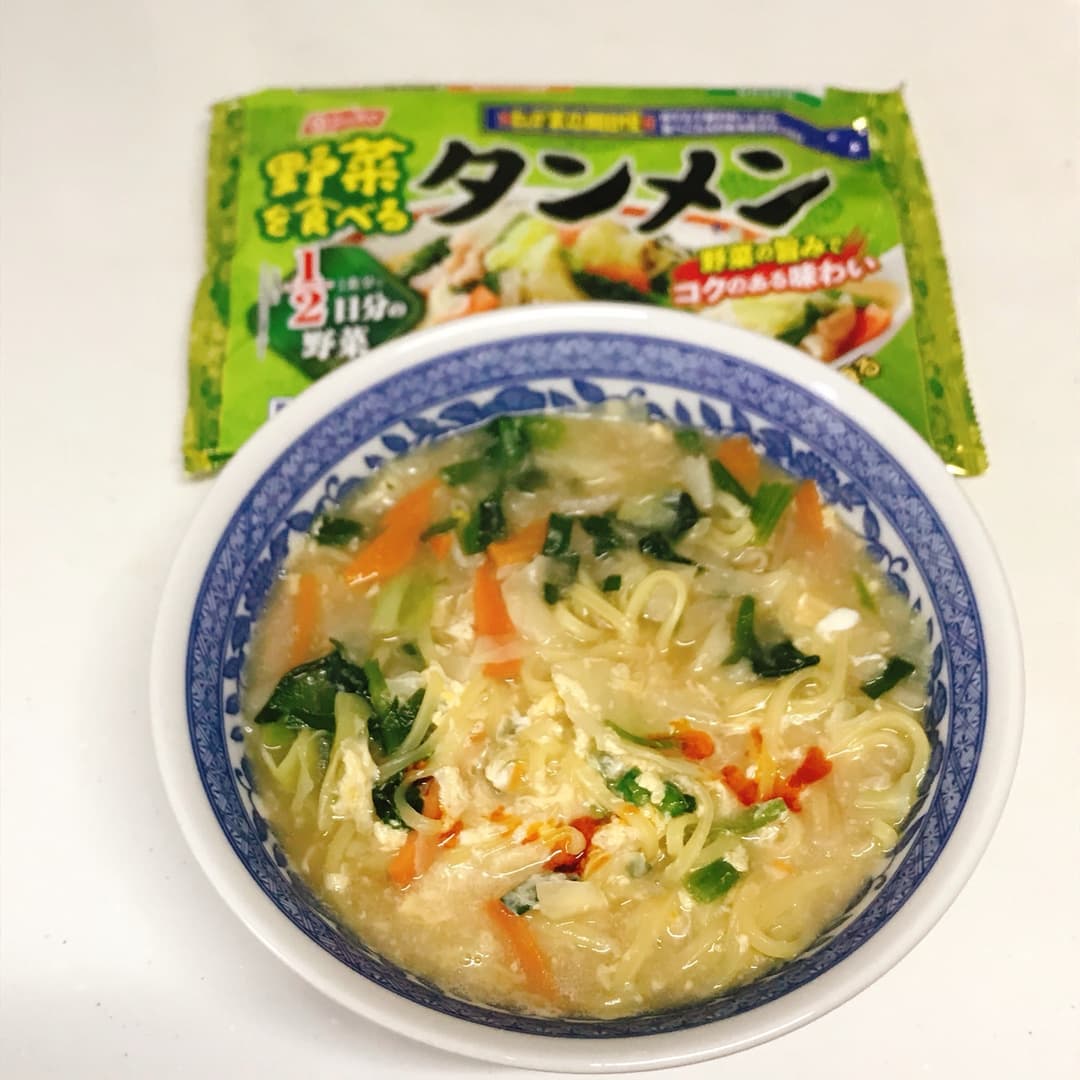 野菜を食べる酸辣湯風タンメンの完成写真