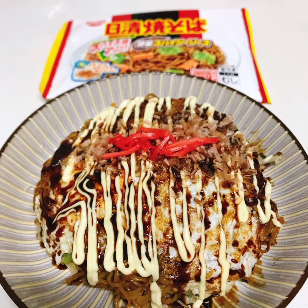 日清焼そばの広島風お好み焼の完成写真