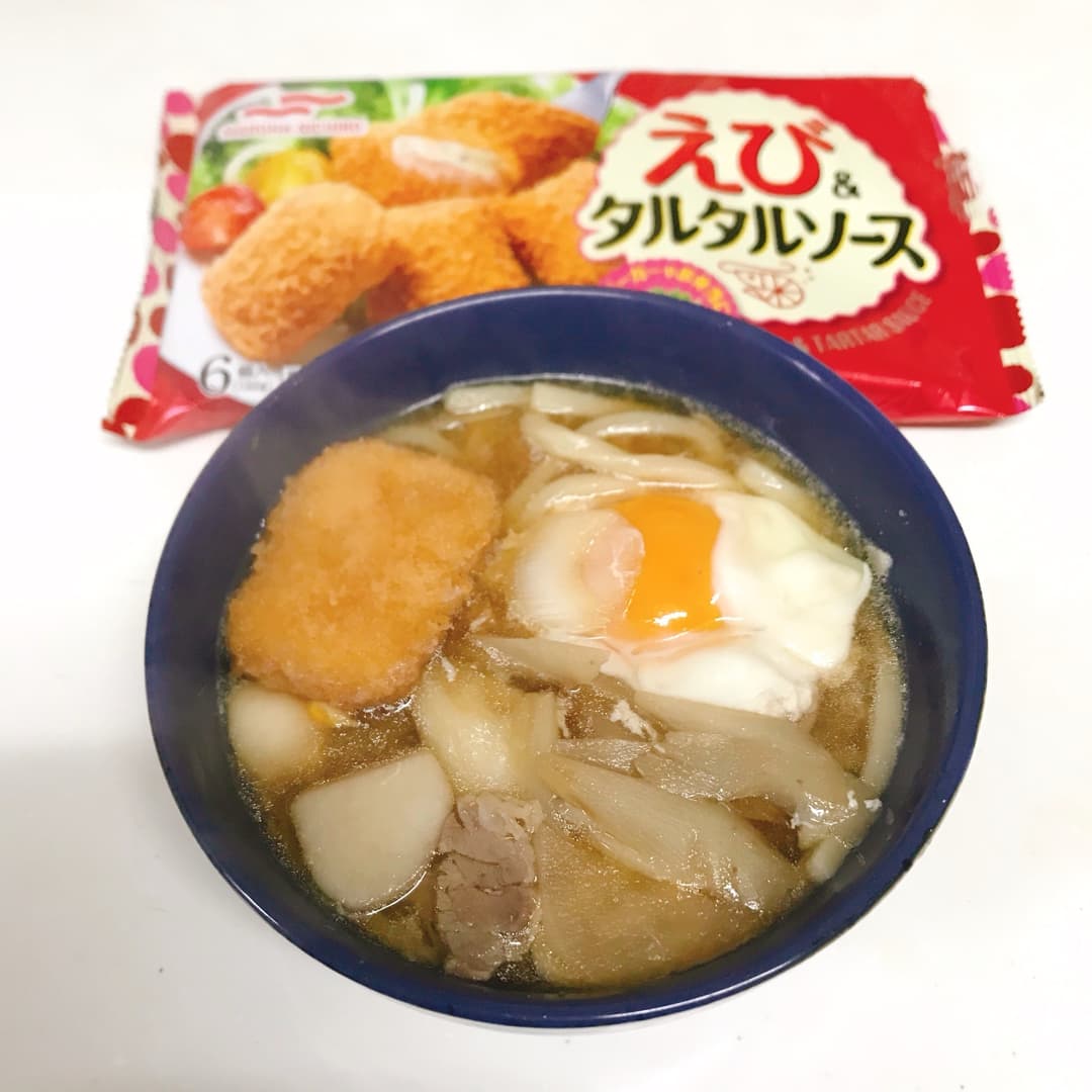 えびタルタルの煮込みうどんの完成写真