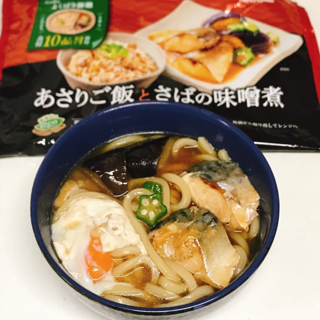 さば味噌の煮込みうどんの完成写真