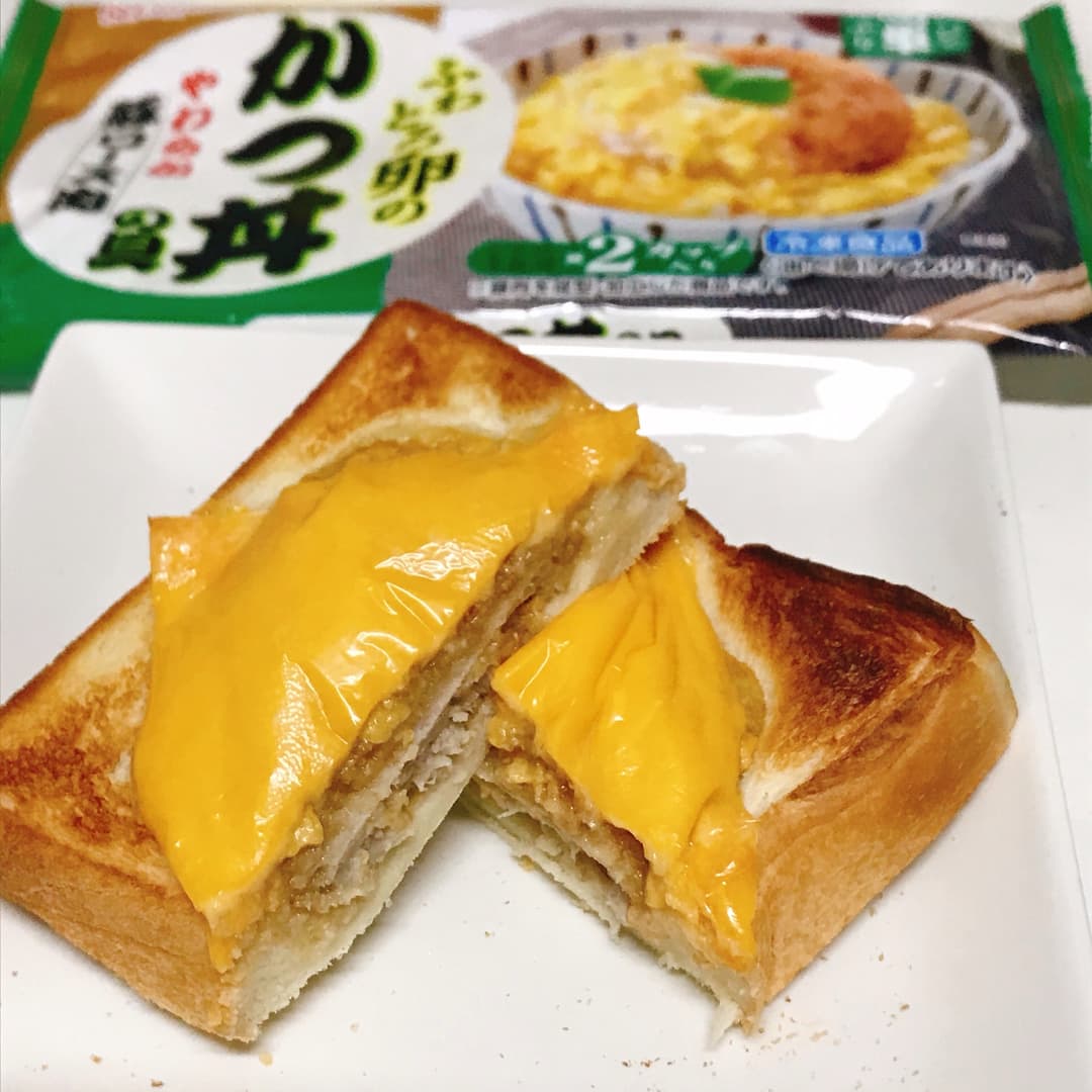 かつ丼トーストの完成写真
