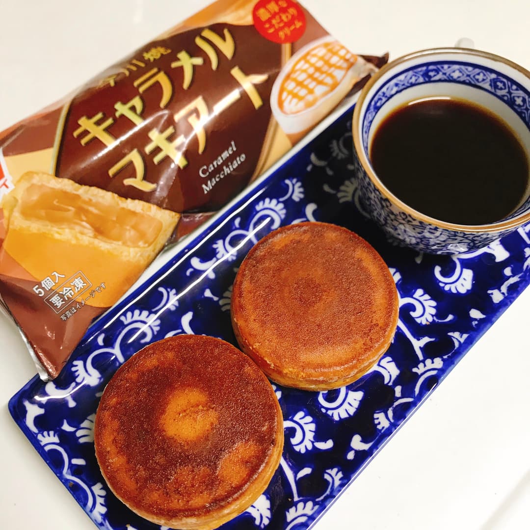 バターで焼いた今川焼キャラメルマキアートの完成写真