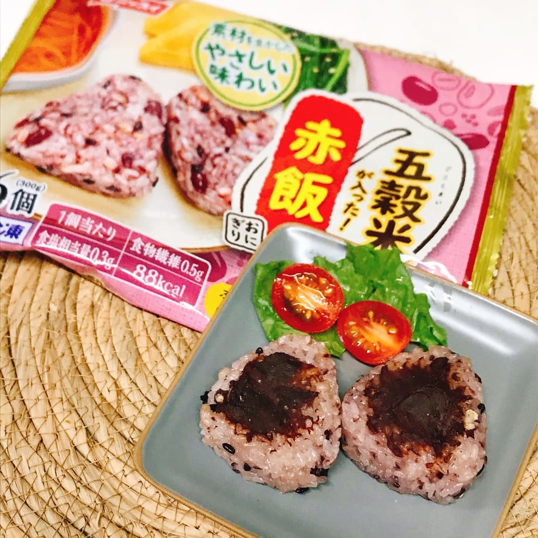 赤飯の味噌おにぎりの完成写真