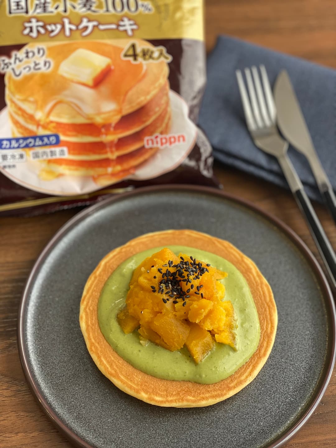サツマイモと抹茶クリームのパンケーキの完成写真