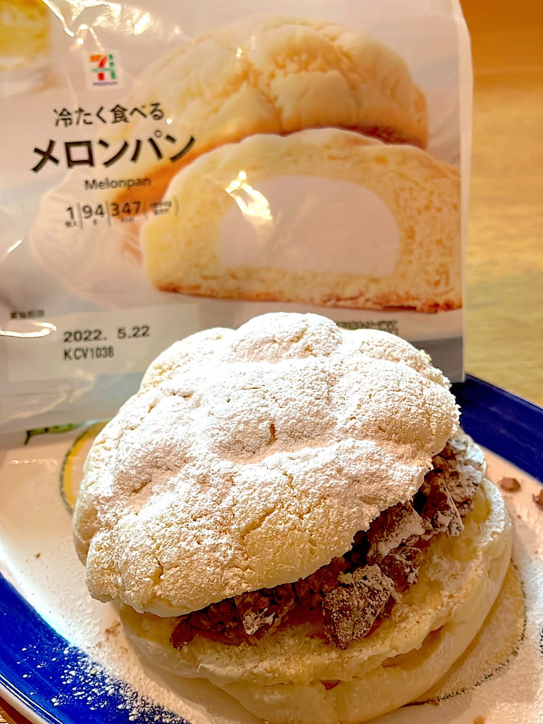 冷たく食べるチョコクランチメロンパンの完成写真
