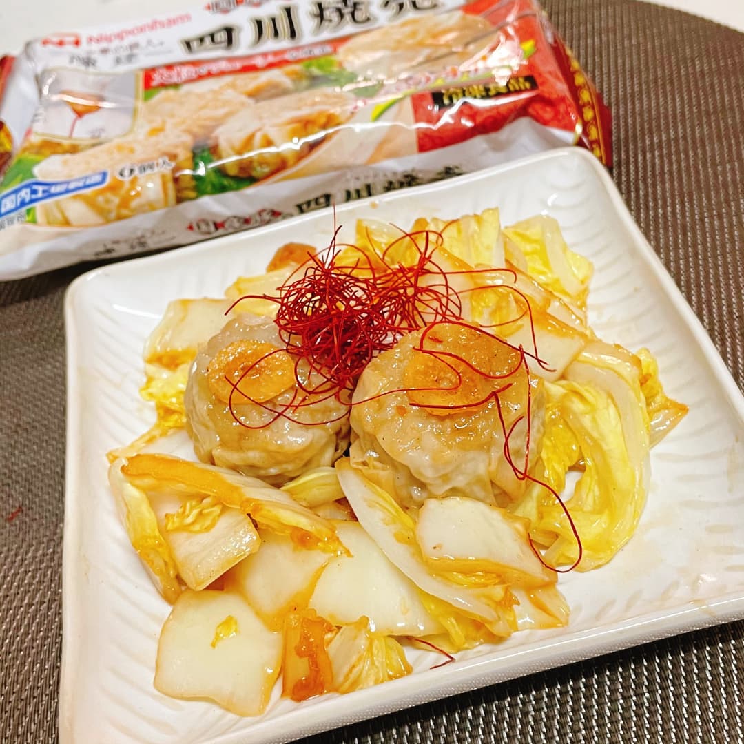 四川焼売と白菜のにんにく醤油炒めの完成写真