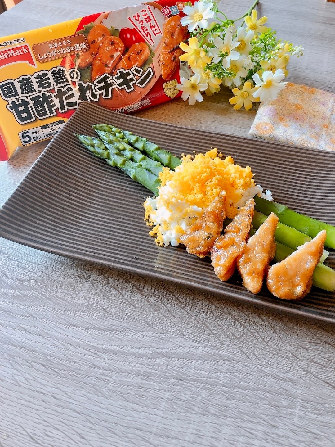 アスパラとチキンのミモザサラダの完成写真