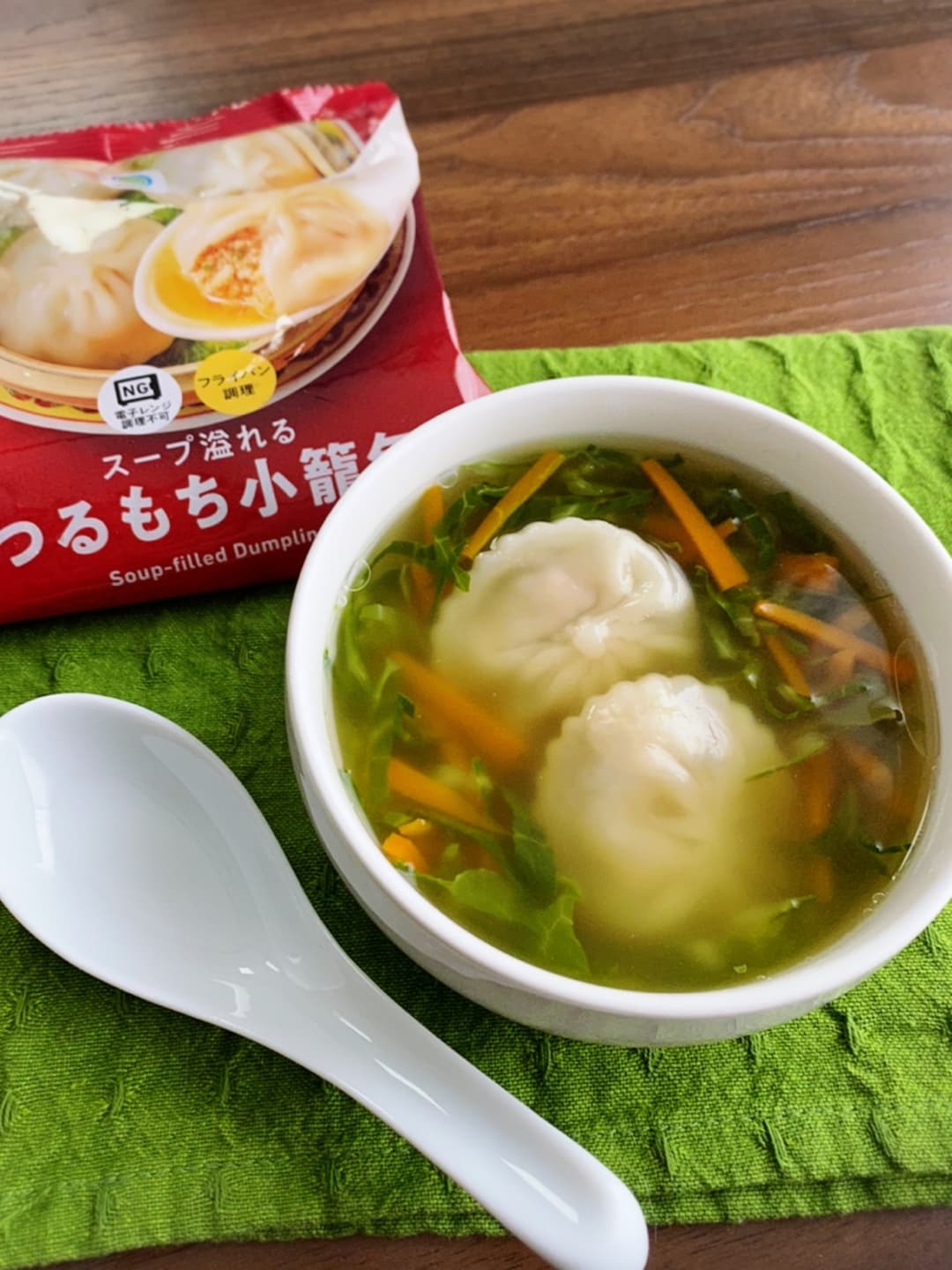 小籠包の野菜コンソメスープの完成写真