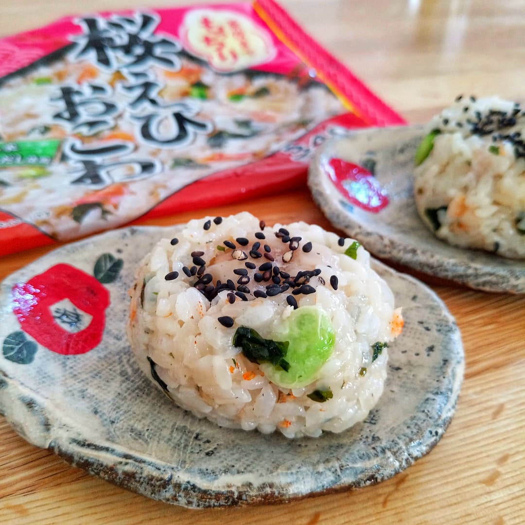 もちもちおこわの焼売にぎりの完成写真