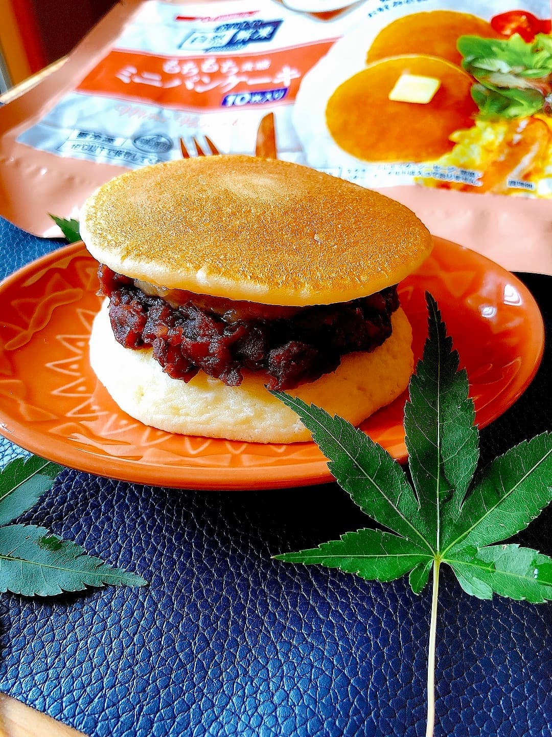 小豆と栗のパンケーキサンドの完成写真