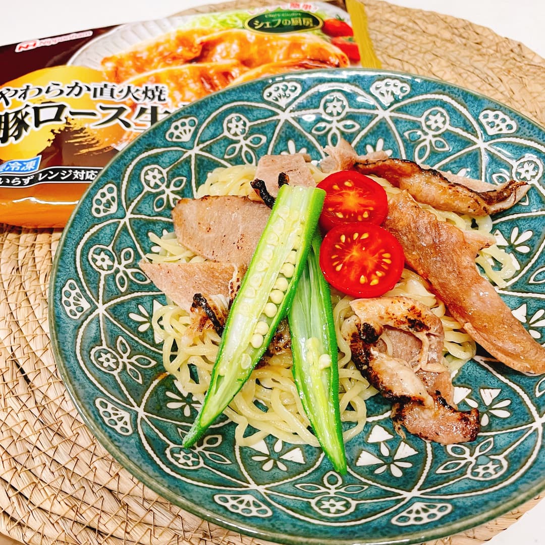 生姜焼と夏野菜の冷やし中華の完成写真