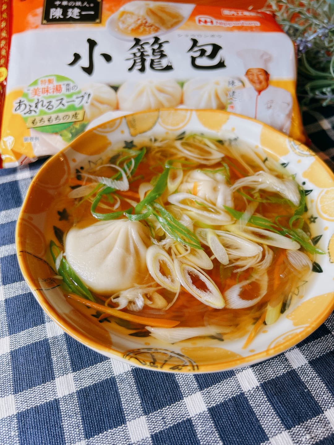 小籠包の中華春雨スープの完成写真