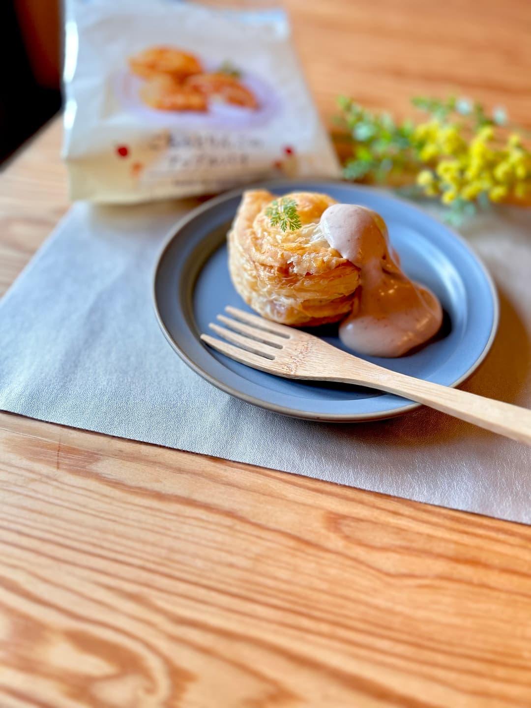 アップルパイのチョコホイップのせの完成写真