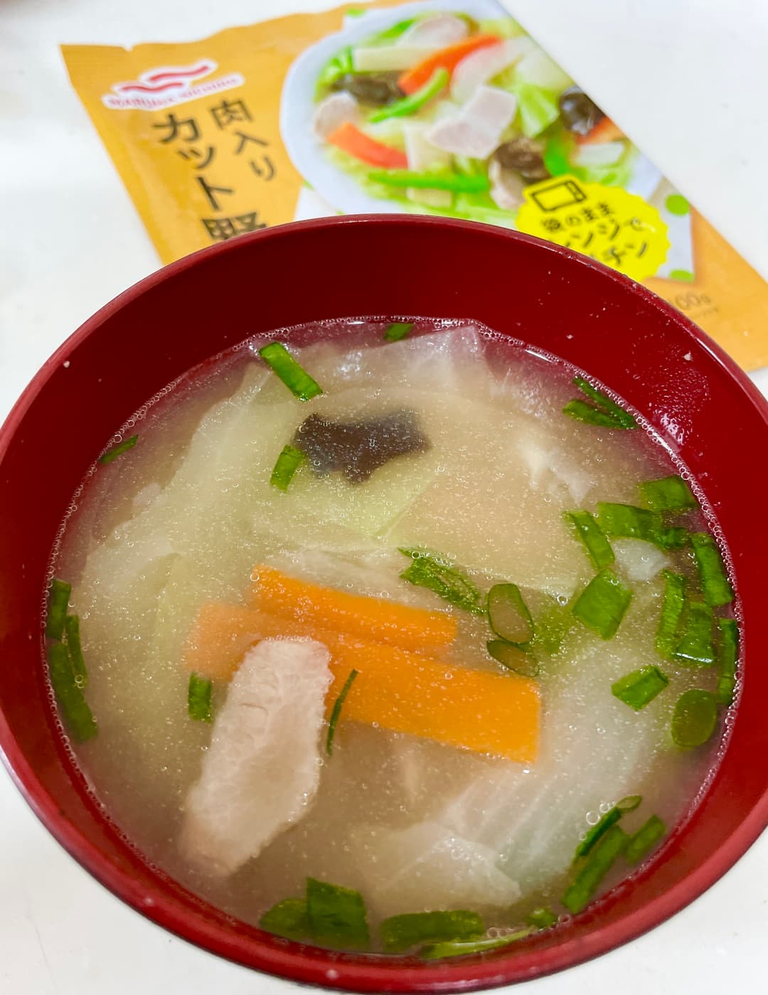 肉入りカット野菜の味噌汁の完成写真
