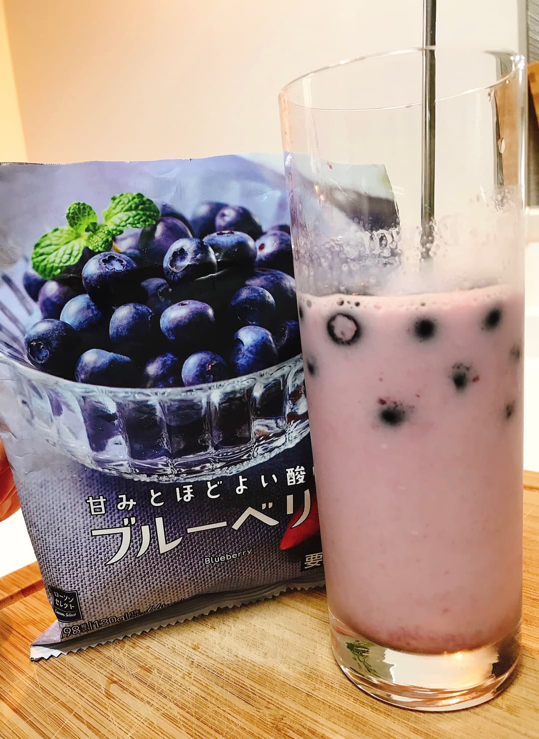 LAWSON ブルーベリーアプリコットヨーグルトドリンクの完成写真