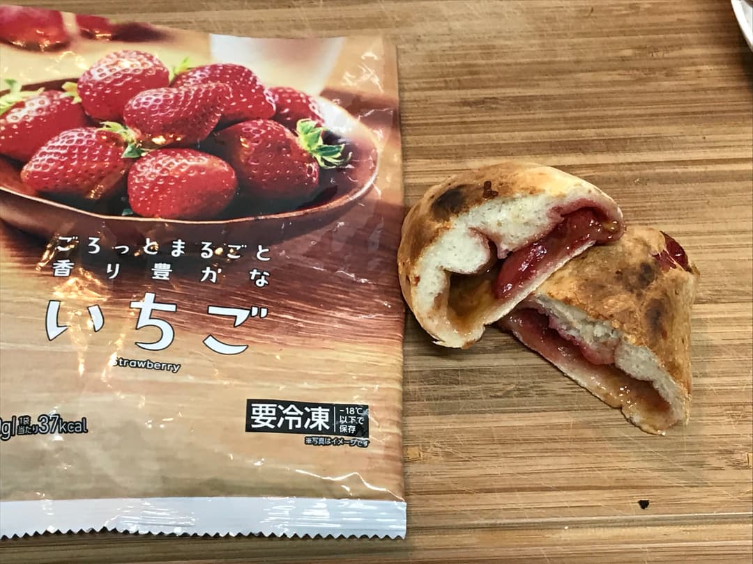 LAWSON いちごミルクキャラメルパンの完成写真
