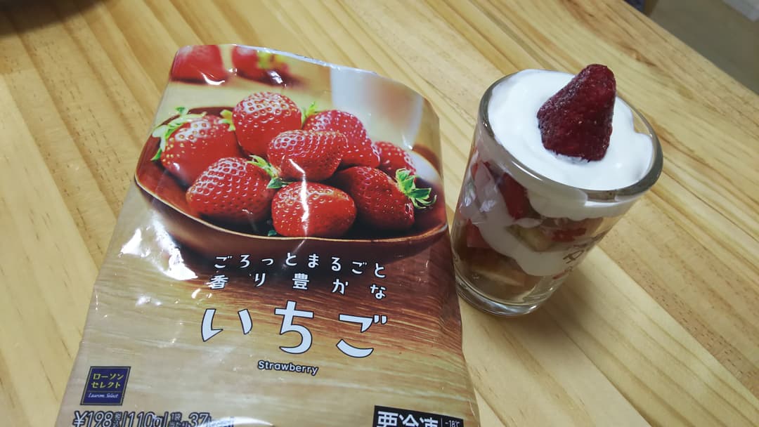 いちごミニパフェの完成写真