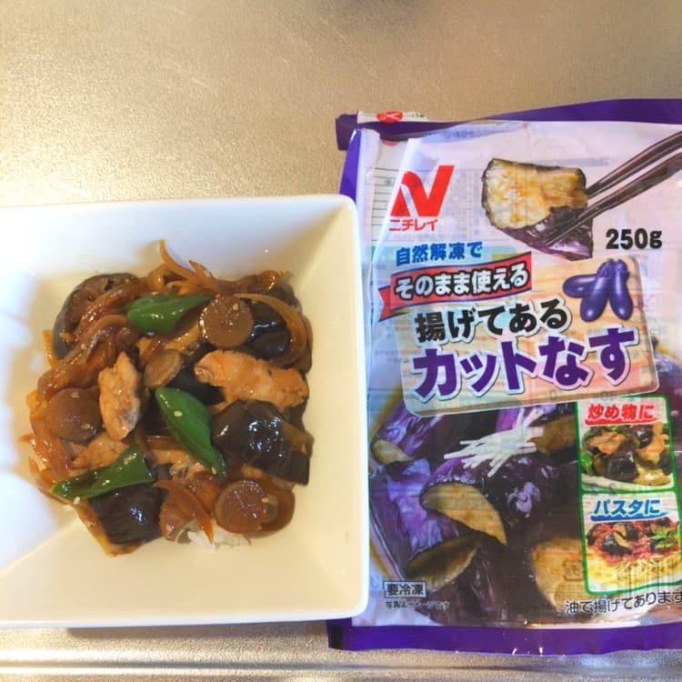 なすと鶏胸肉の生姜焼き丼の完成写真