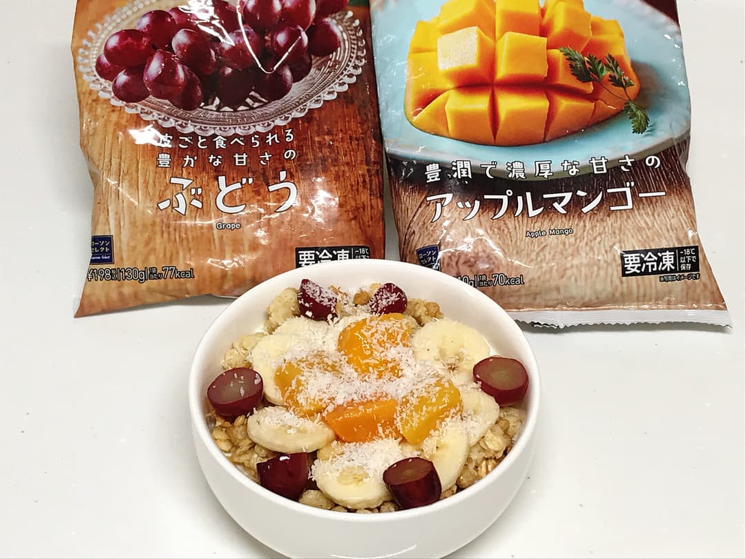 LAWSON ぶどうアップルマンゴーヨーグルトの完成写真