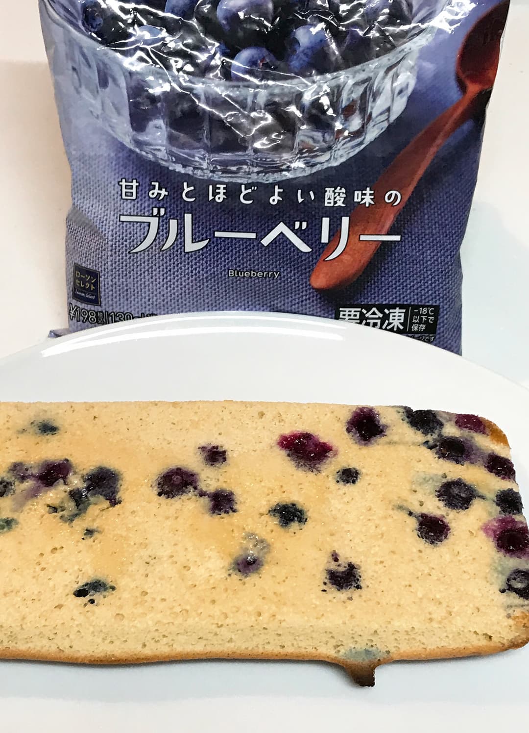 LAWSON トースターで作るブルーベリーケーキの完成写真