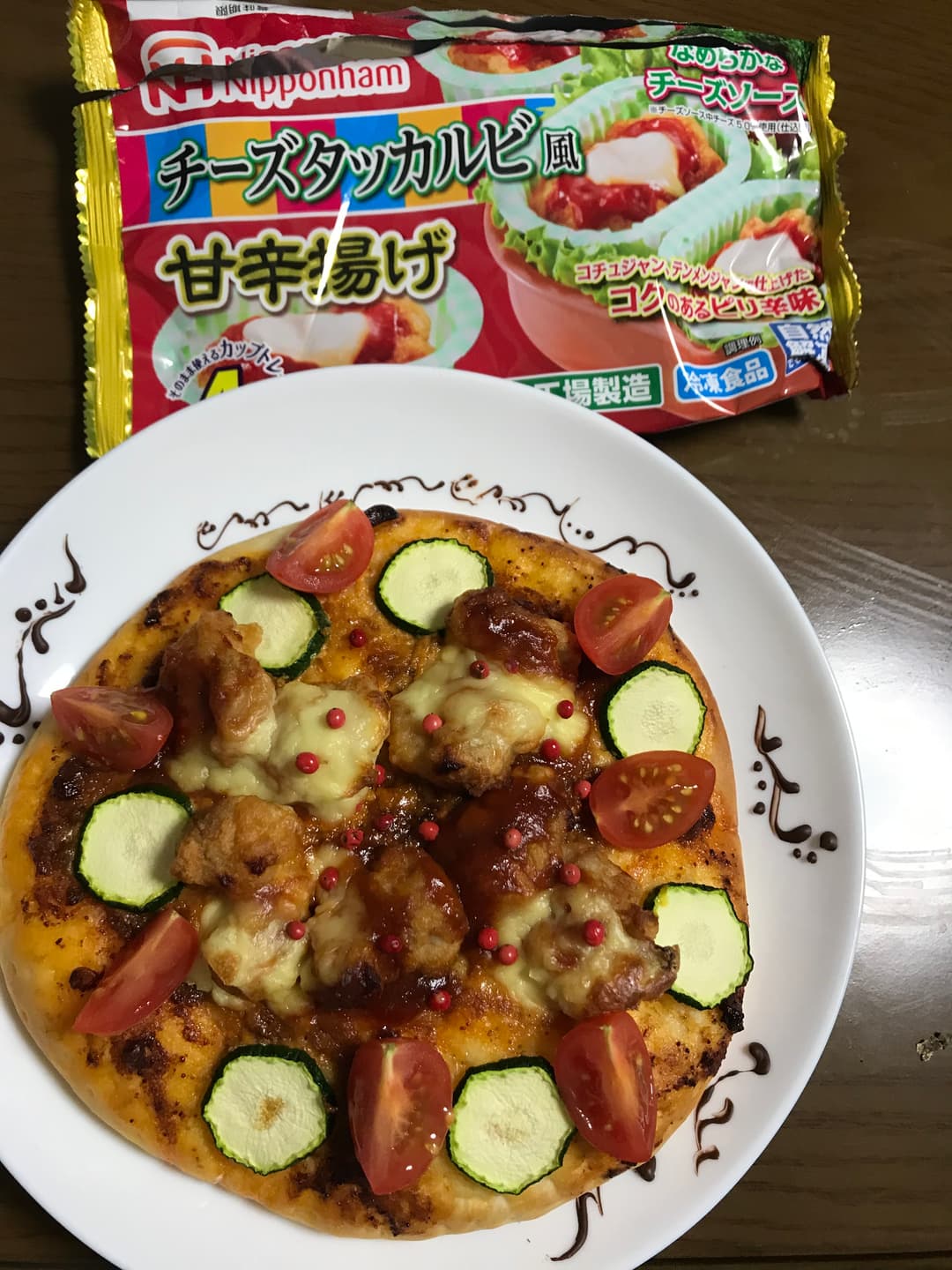 チーズタッカルビピッツァの完成写真