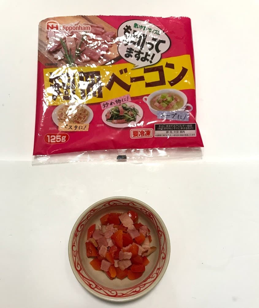 レンジで簡単☆パプリカとベーコン炒めの完成写真