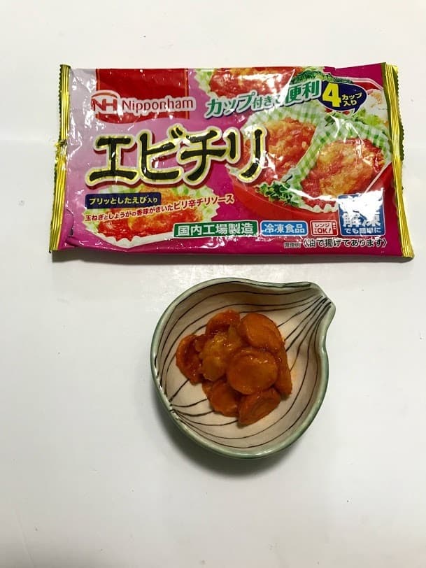 魚肉ソーセージのエビチリ和えの完成写真
