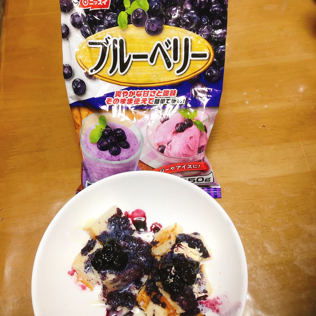 ブルーベリー食パンの完成写真