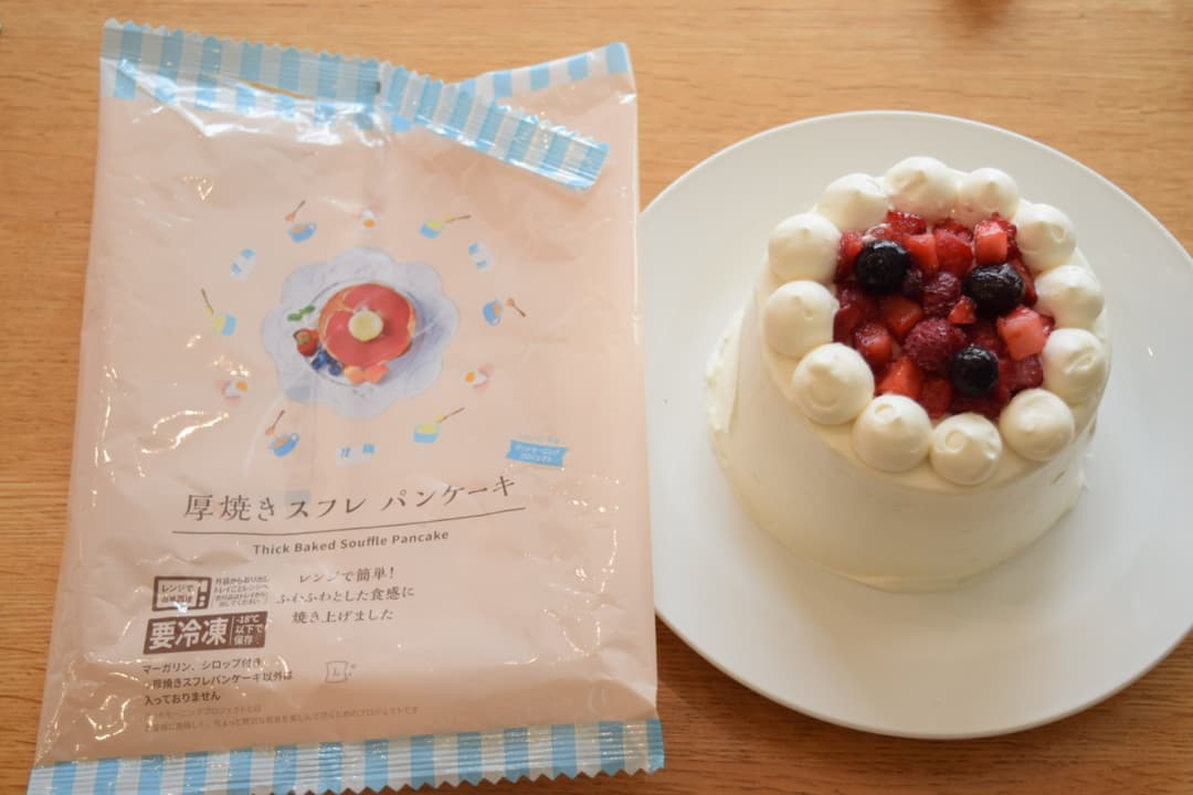 パンケーキでふわふわショートケーキの完成写真