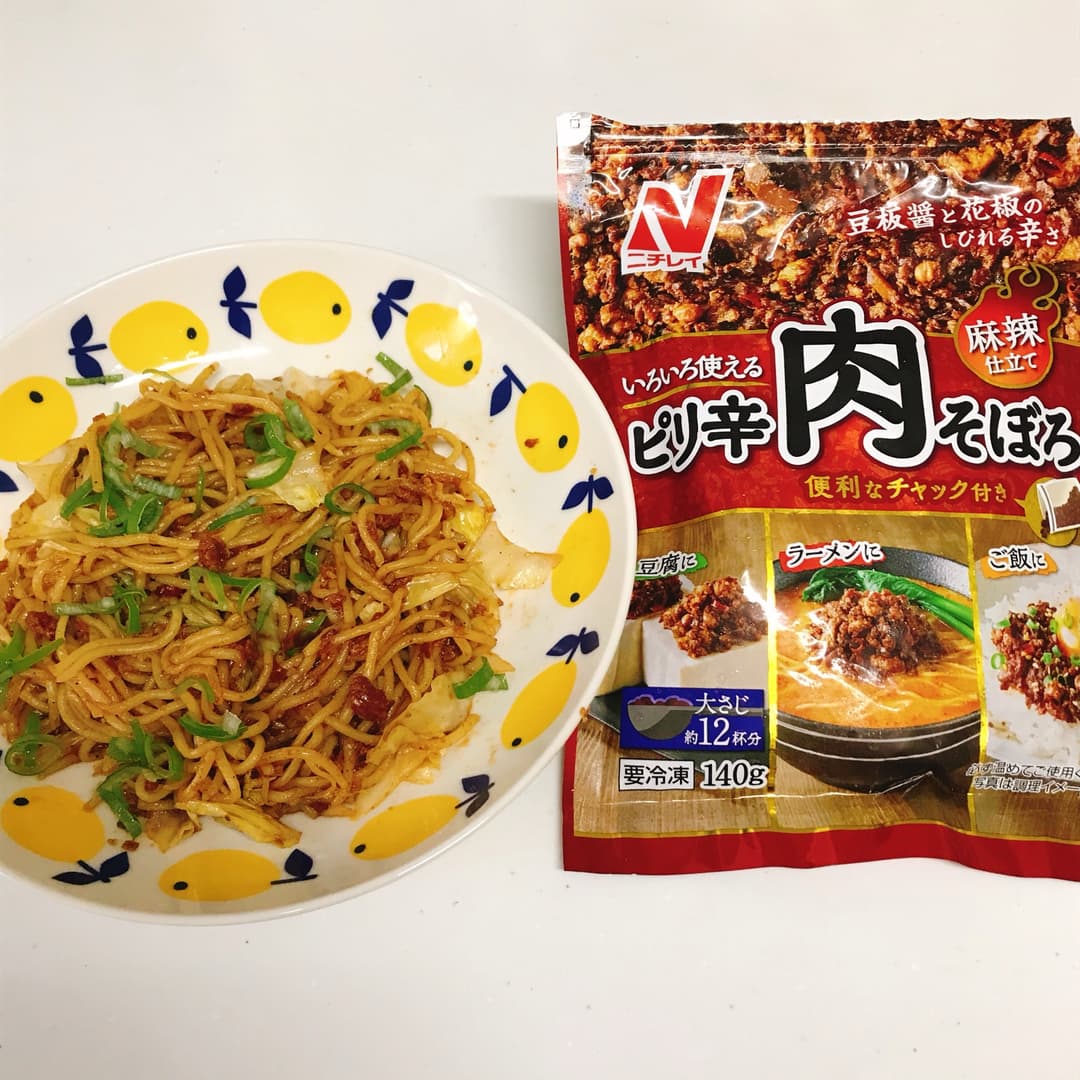 肉そぼろとキャベツのピリ辛焼きそばの完成写真