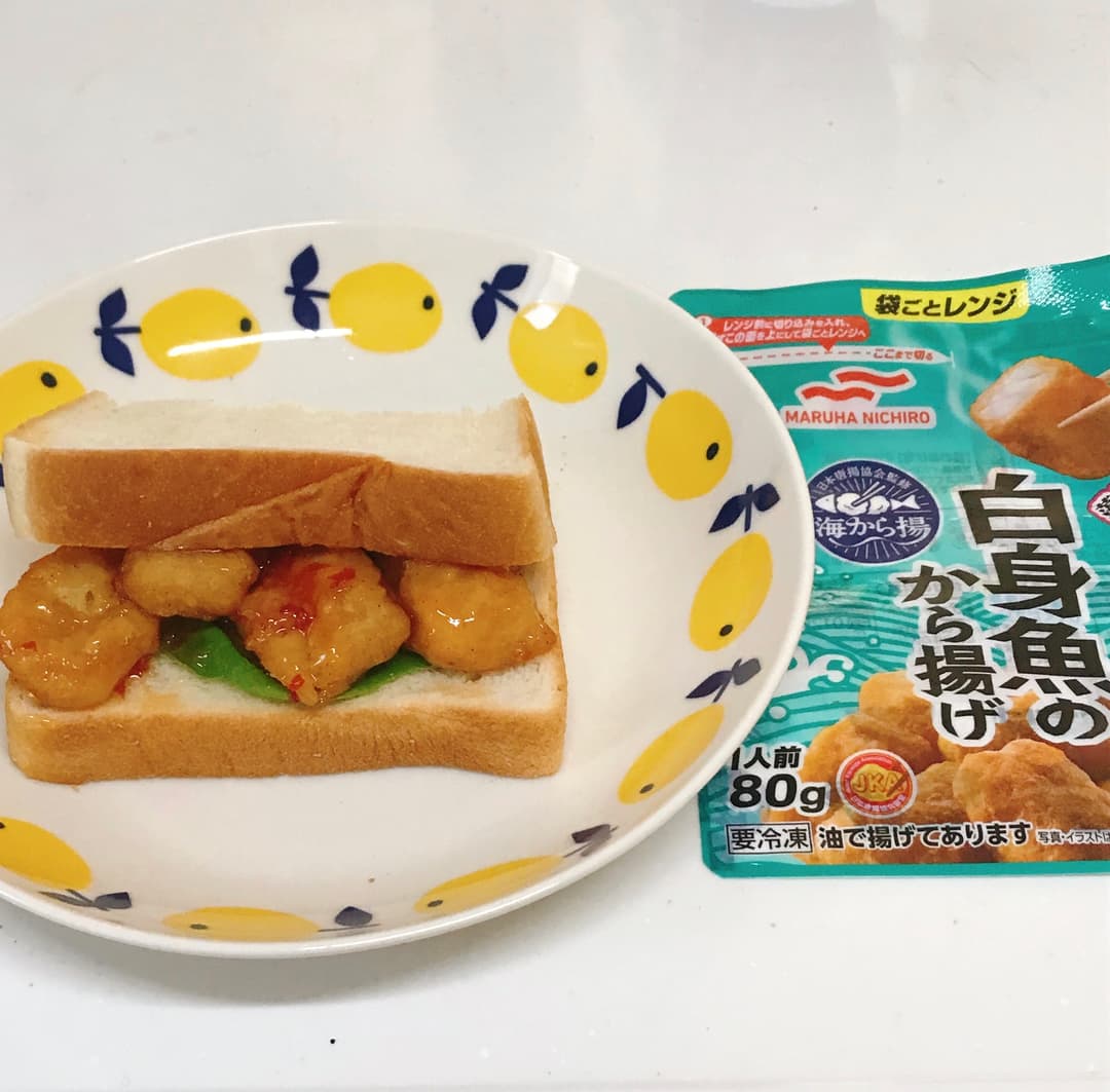 白身魚のから揚げのスイートチリサンドの完成写真