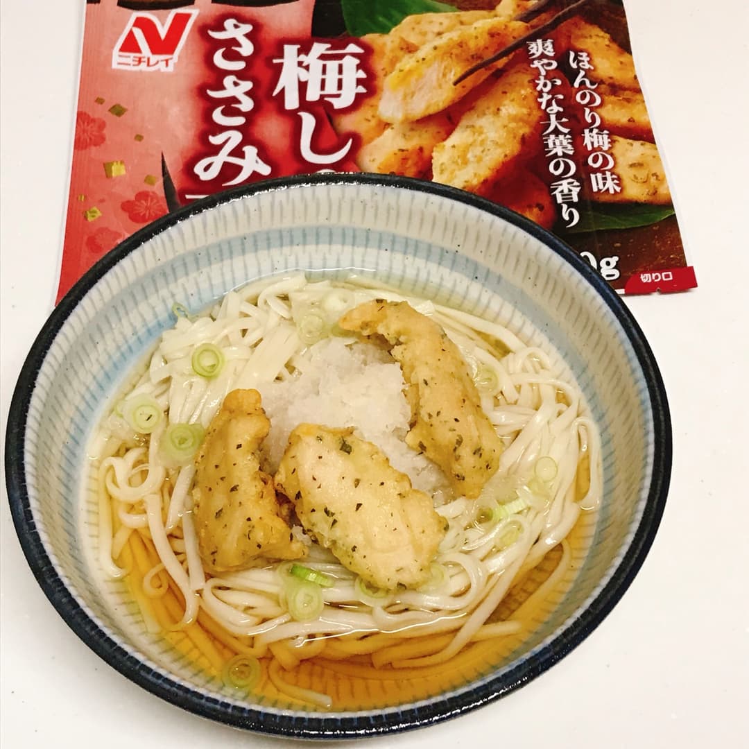 おろし梅しそささみ天うどんの完成写真