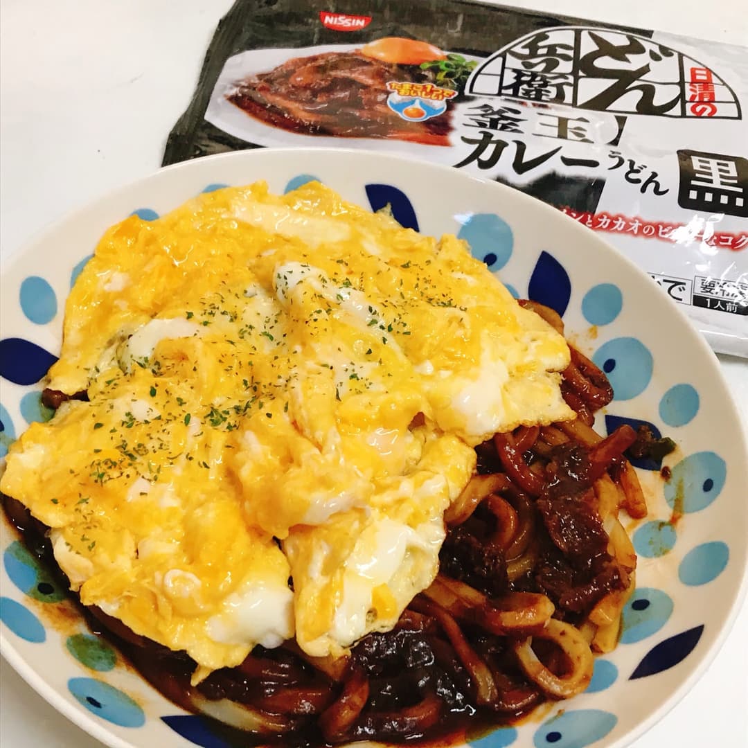 どん兵衛オムカレーうどんの完成写真