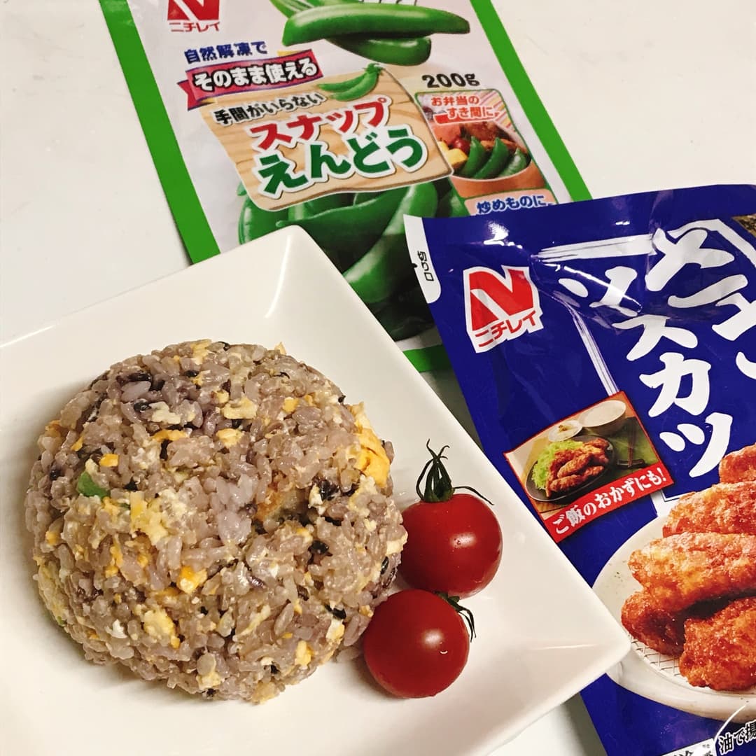 ささみカツとスナップえんどうのマヨ炒飯の完成写真