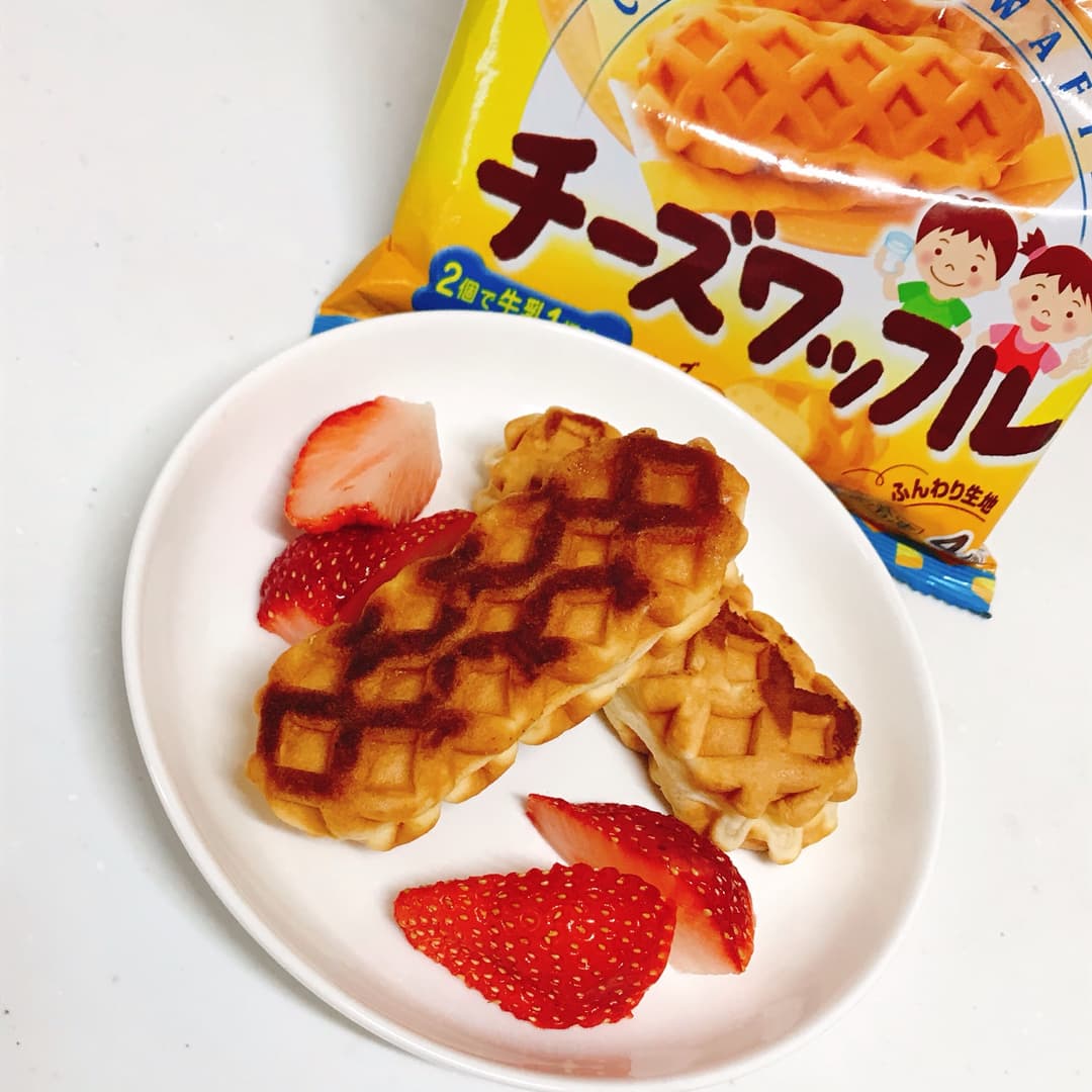 バターで焼いたチーズワッフルの完成写真