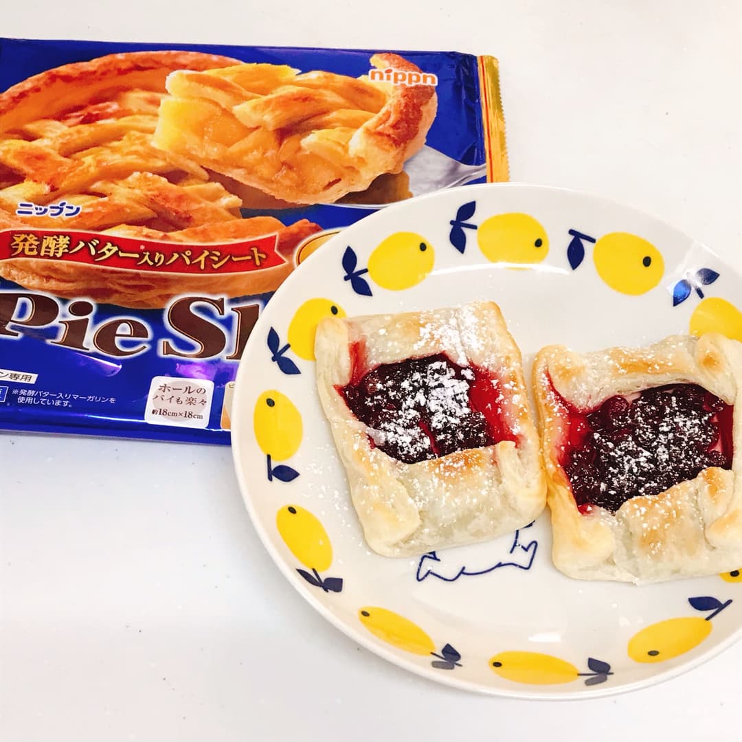 リンゴンベリーのクリームチーズパイの完成写真