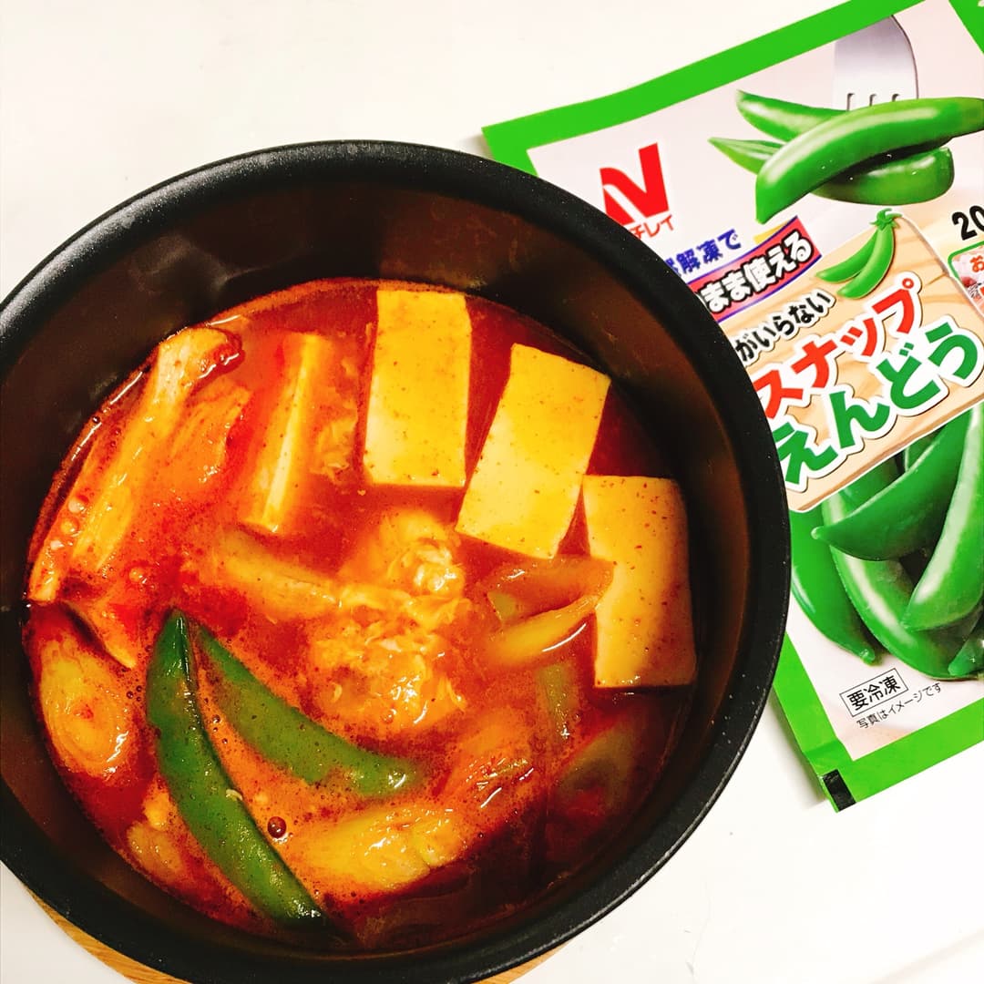 スナップえんどうの純豆腐チゲの完成写真
