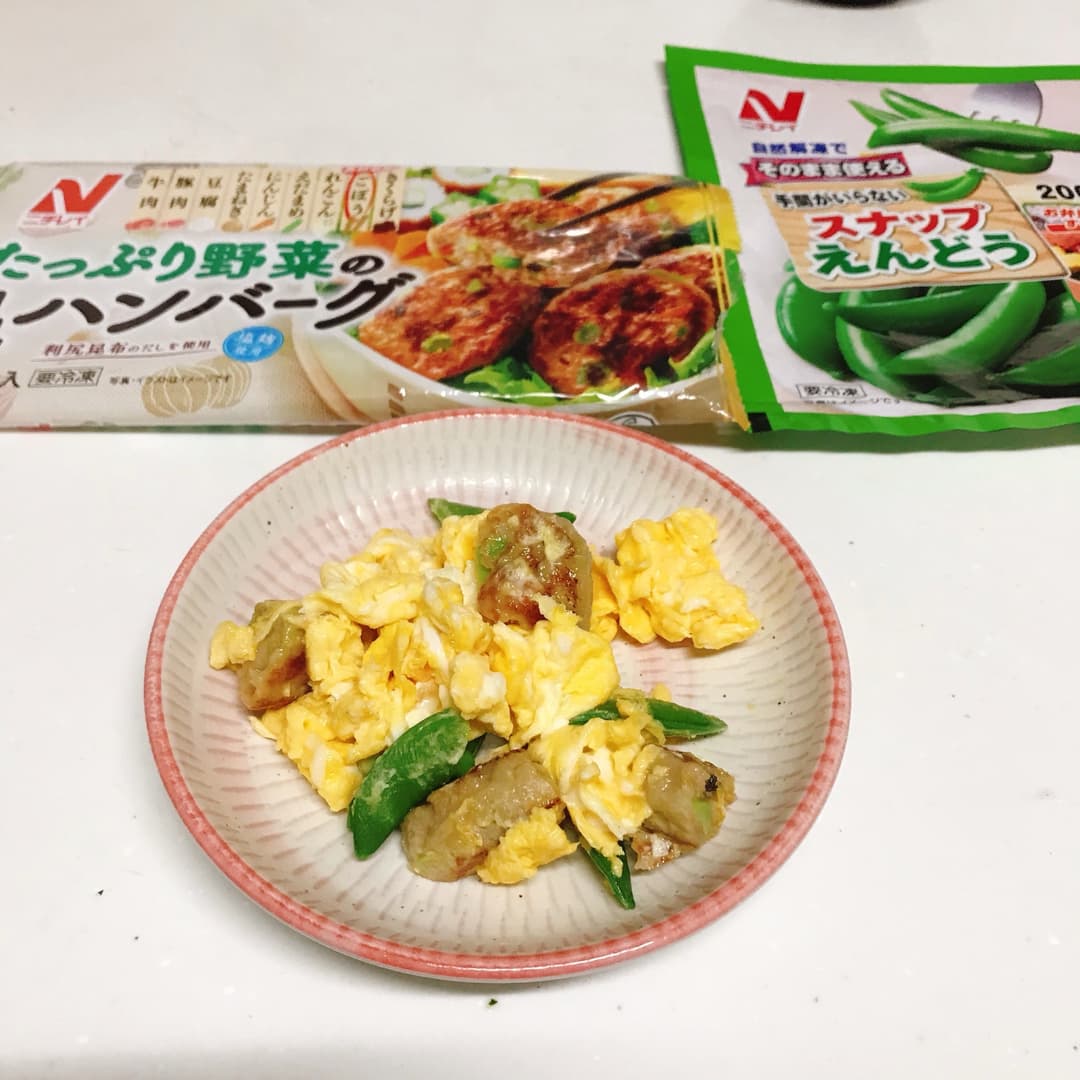 和風ハンバーグのスクランブルエッグの完成写真