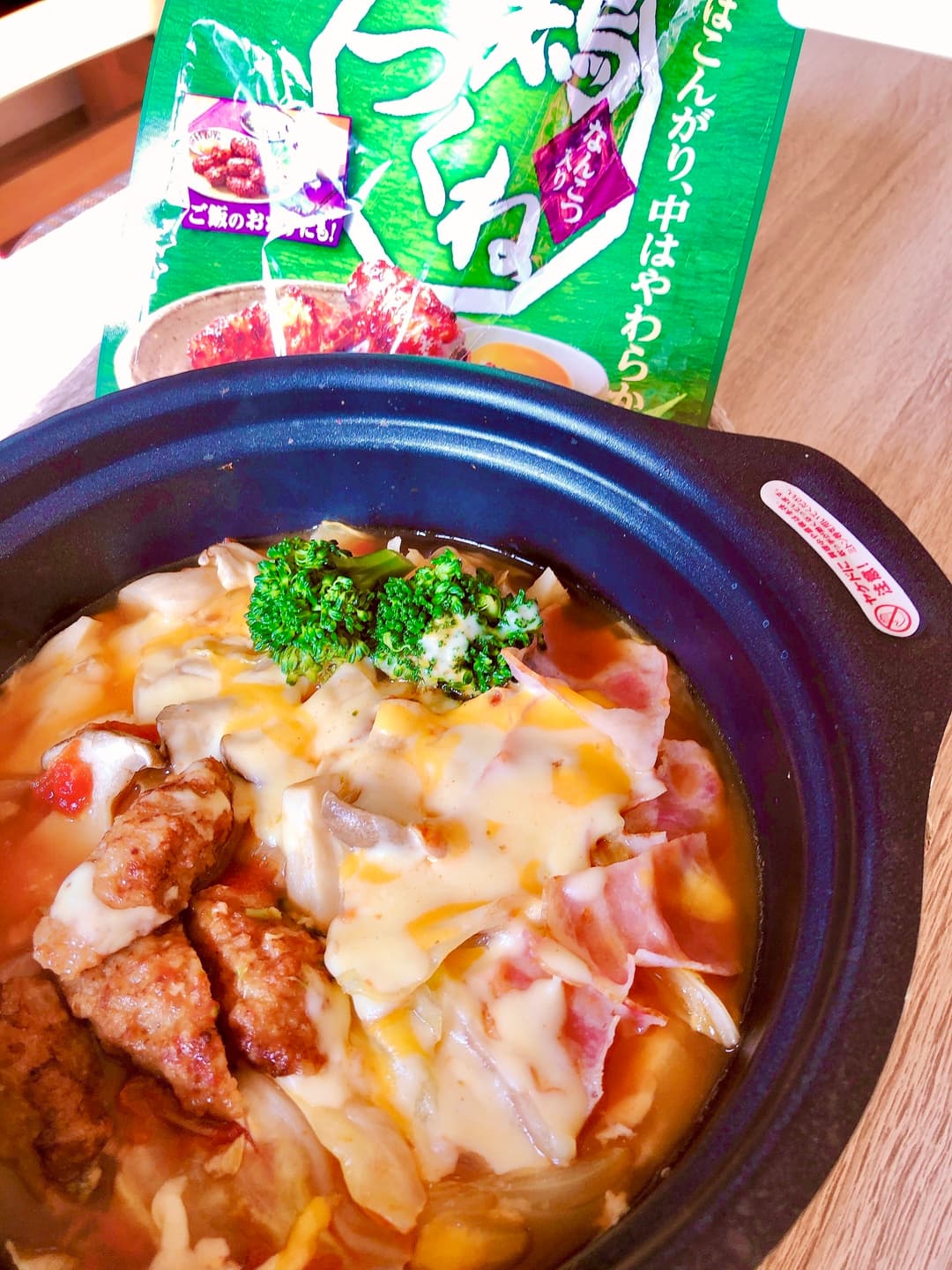 鶏つくねでトマトチーズ鍋の完成写真