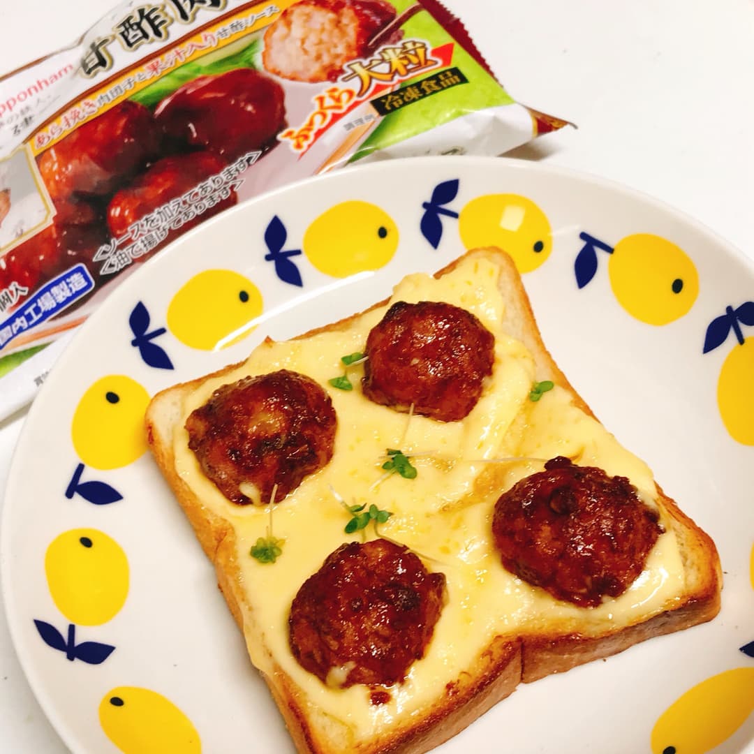 甘酢肉団子のマヨトーストの完成写真