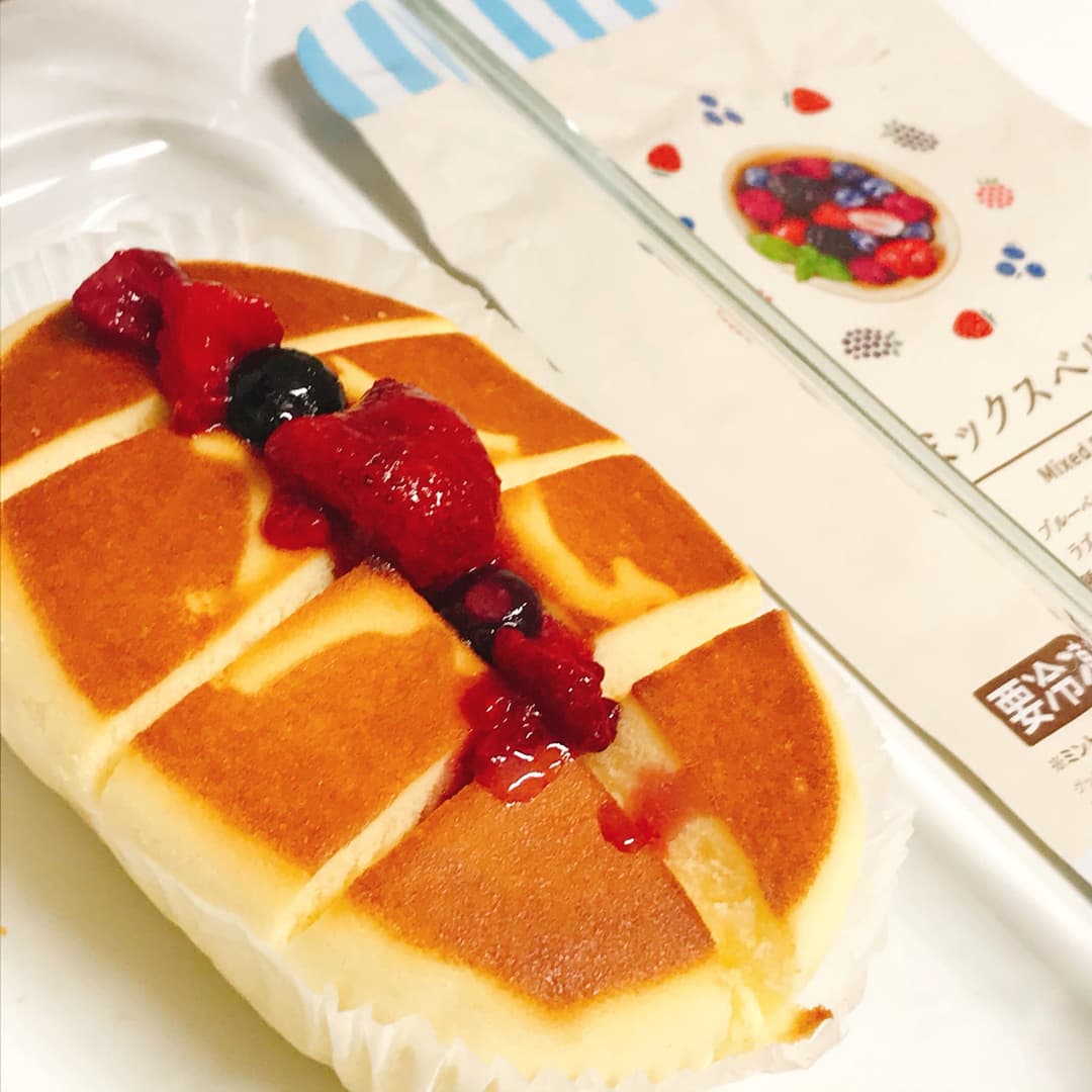 材料3つ♪ベリーチーズ蒸しケーキの完成写真