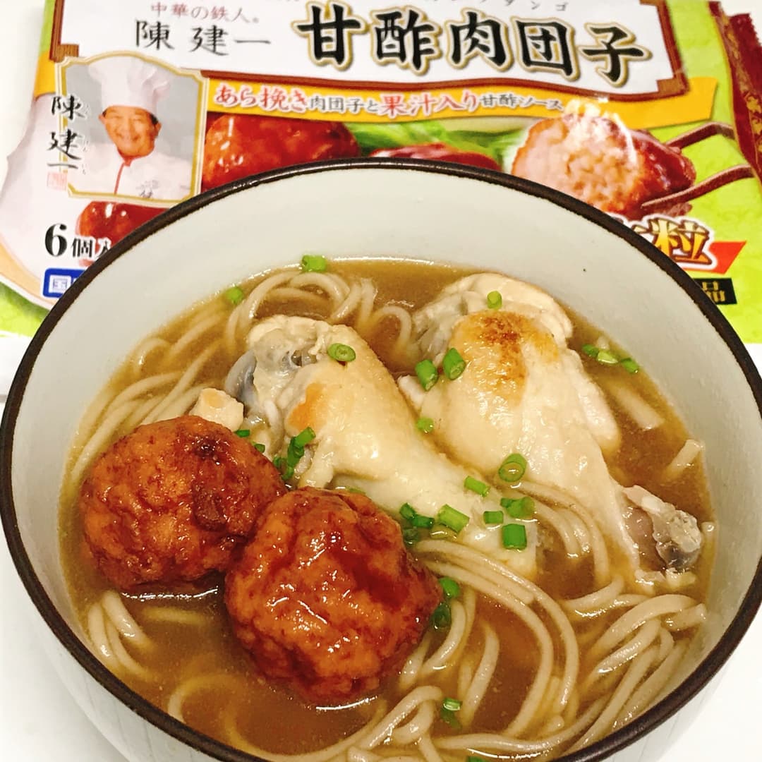 鶏と肉団子の蕎麦の完成写真