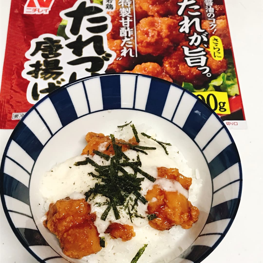 たれづけ唐揚げの山かけ丼の完成写真