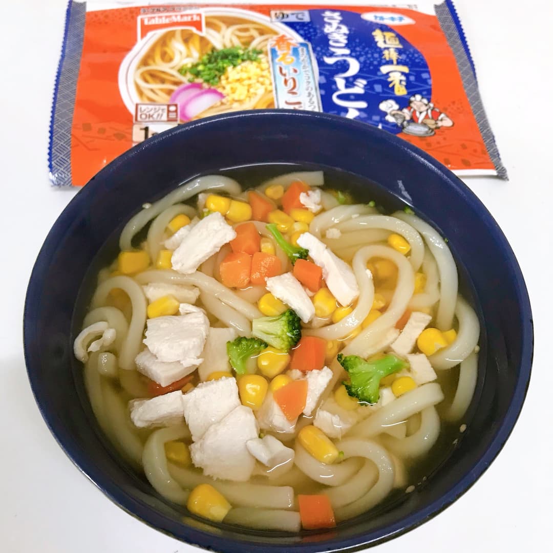 いりこだしのミックスベジタブルうどんの完成写真