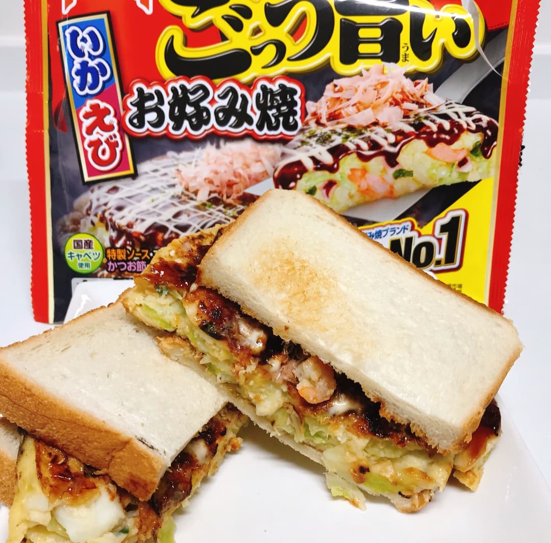 ごっつ旨いお好み焼サンドの完成写真