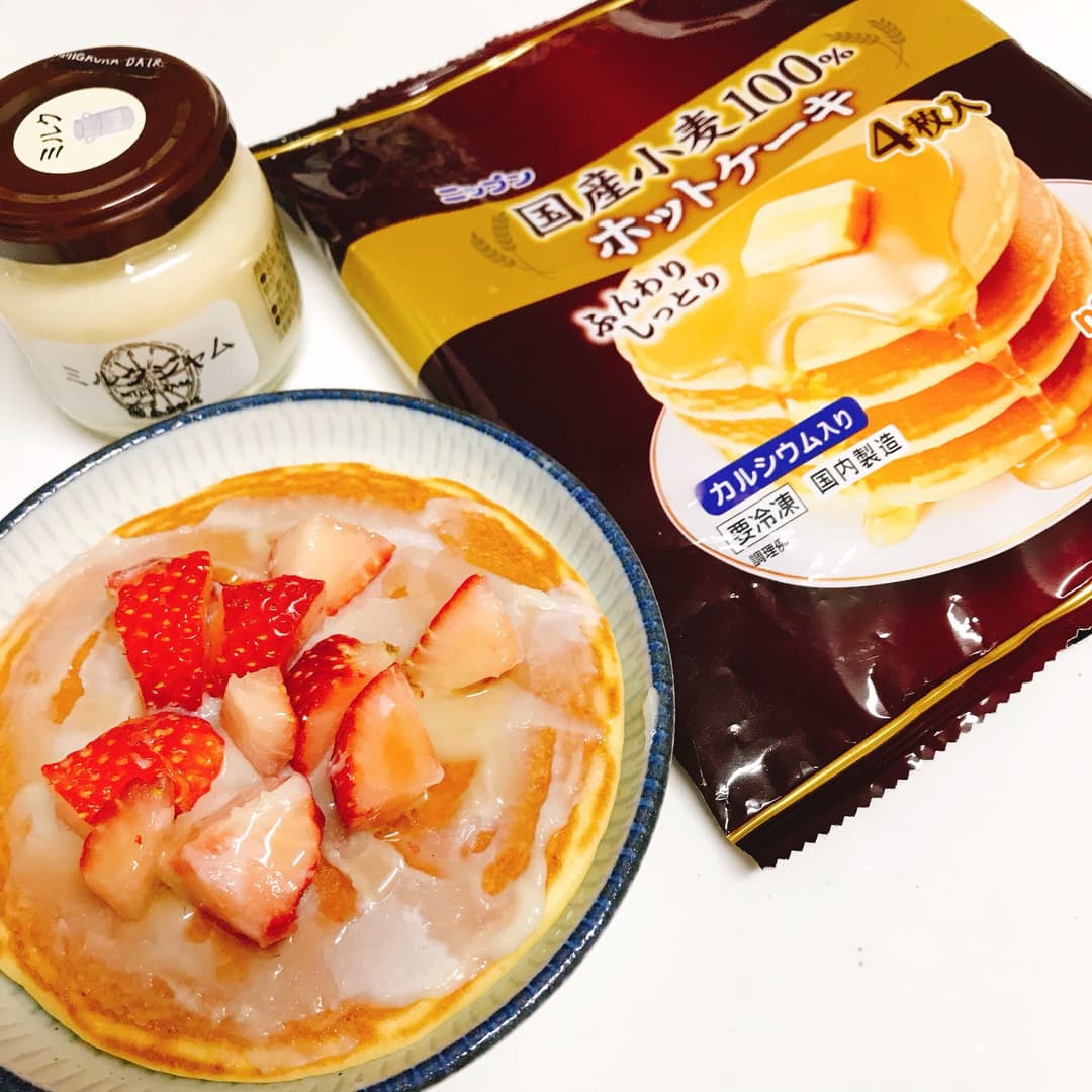 ホットケーキいちごミルクの完成写真