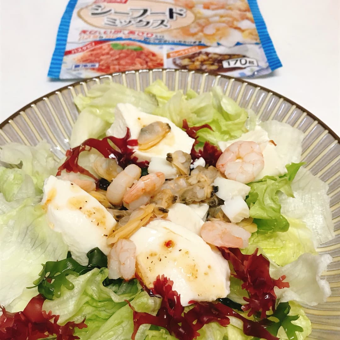 シーフードミックスの豆腐サラダの完成写真